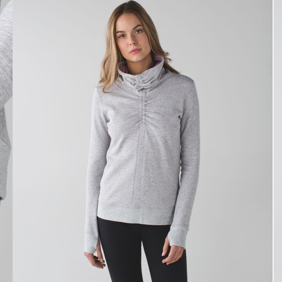 Lululemon In A Cinch Long Sleeve Tee - Picture 1 of 11